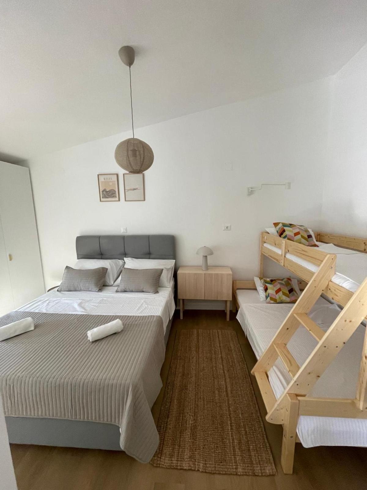 Apartments Ula Vodice Eksteriør billede